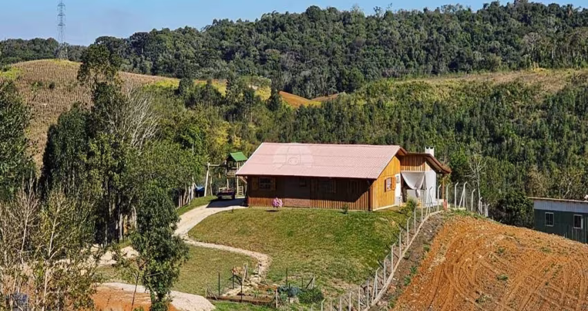 Chácara / sítio com 3 quartos à venda na RUA OZORIO PERUSSI, 01, Área Rural de Almirante Tamandaré, Almirante Tamandaré