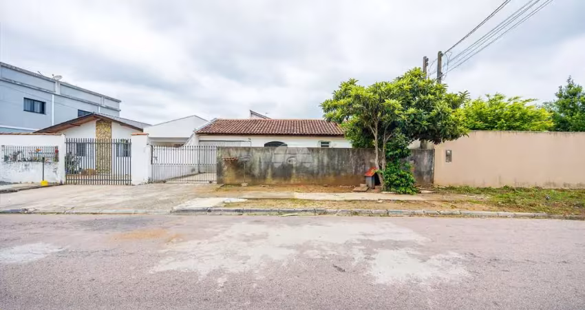 Casa com 7 quartos à venda na Rua Padre Estanislau Cebula, 74, Cajuru, Curitiba