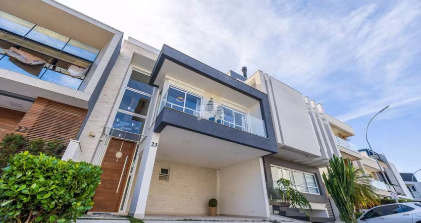 Casa em condomínio fechado com 3 quartos à venda na Rua Maria Luiza Bazzani Natal, 381, Uberaba, Curitiba