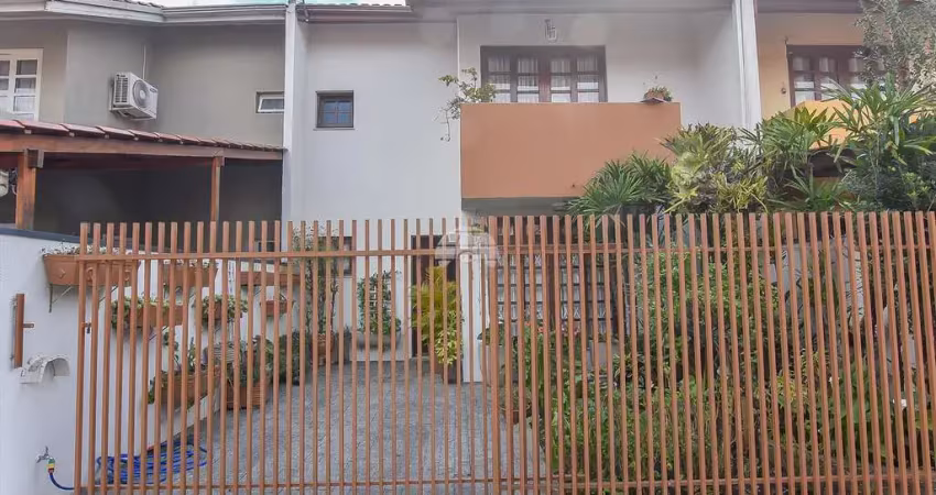 Casa em condomínio fechado com 3 quartos à venda na Rua Nicácio Riquelme, 145, Capão da Imbuia, Curitiba