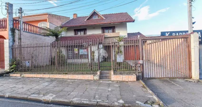 Casa com 4 quartos à venda na Rua Capitão Zeppin, 137, Uberaba, Curitiba