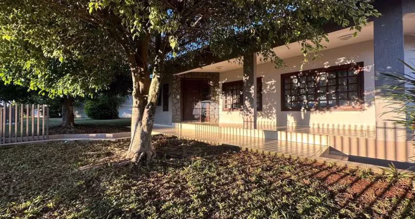 Casa com 3 quartos à venda na Rua Afonso Pena, 890, Menino Deus, Pato Branco