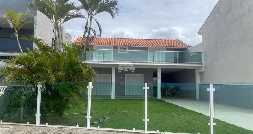 Casa com 3 quartos à venda na Avenida São Paulo, 14, Coroados, Guaratuba