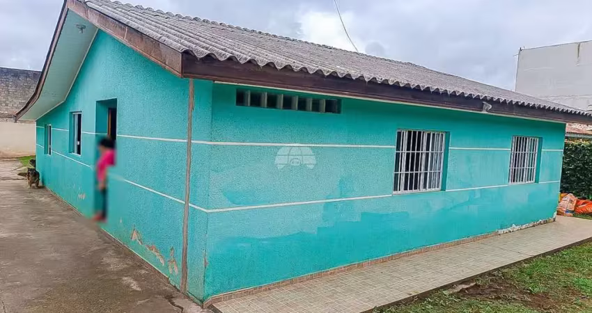 Casa com 3 quartos à venda na Rua das Hortênsias, 1311, São Dimas, Colombo