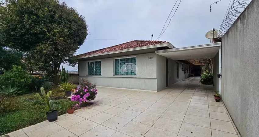 Casa com 8 quartos à venda na Avenida Prefeito João Batista Stocco, 533, São Gabriel, Colombo
