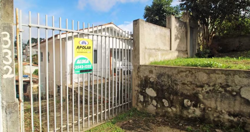 Casa com 2 quartos para alugar na Rua Sebastião Alves Ferreira, 332, Bairro Alto, Curitiba