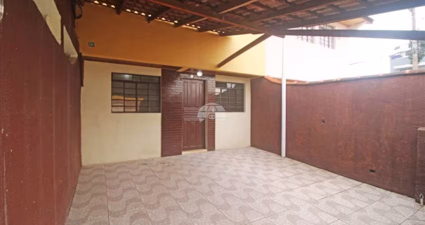 Casa com 3 quartos para alugar na Rua Paulo de Frontin, 380, Cajuru, Curitiba