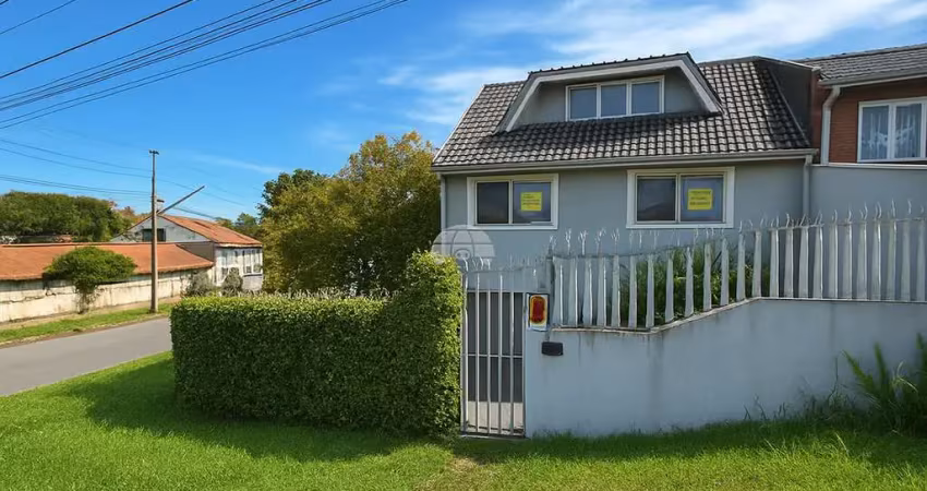 Casa com 3 quartos para alugar na Rua Ada Macaggi, 876, Bairro Alto, Curitiba