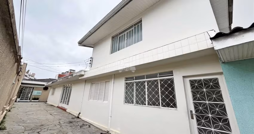 Casa com 3 quartos para alugar na Rua Rocha Pombo, 940, Juvevê, Curitiba