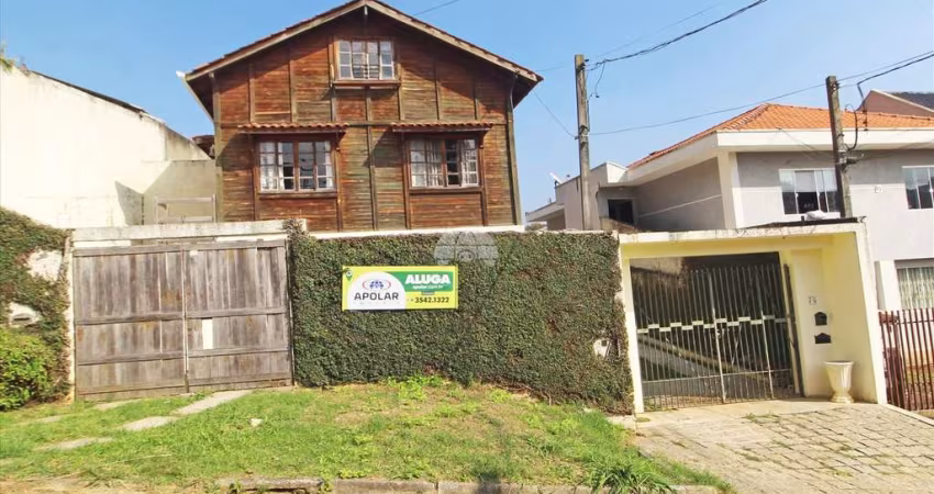 Casa com 3 quartos para alugar na Rua Vansolino Granato, 75, Pilarzinho, Curitiba