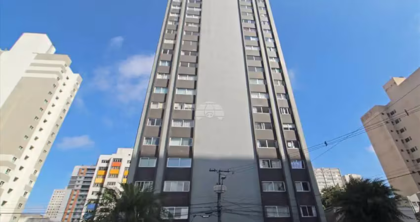 Apartamento com 3 quartos para alugar na Rua Mariano Torres, 764, Centro, Curitiba