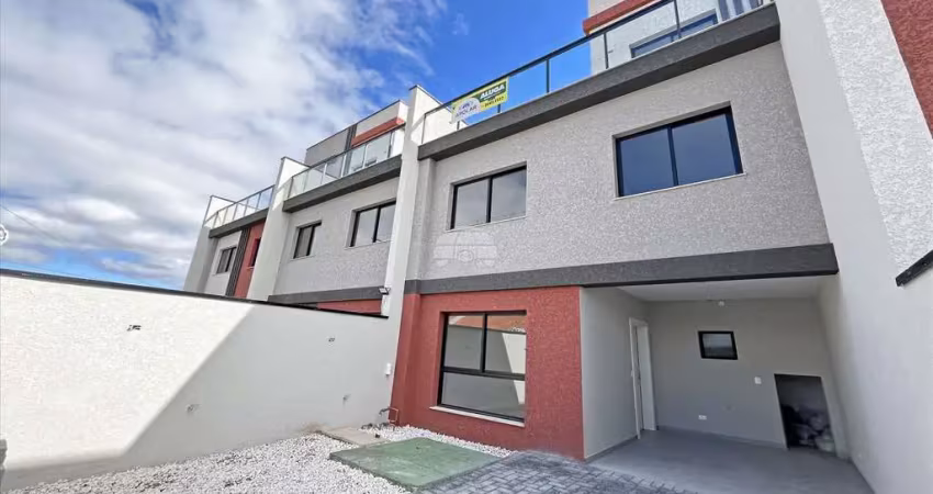 Casa com 3 quartos para alugar na Rua Gastão Luiz Cruls, 2250, Bairro Alto, Curitiba