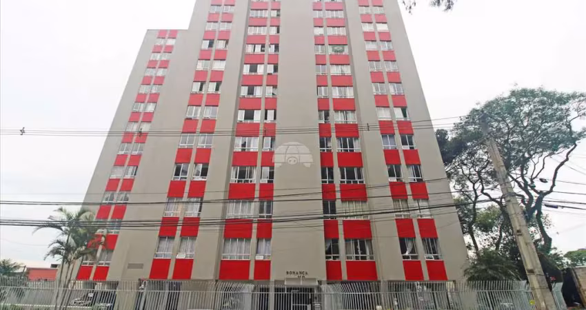 Apartamento com 3 quartos para alugar na Rua Calixto Razolini, 310, Portão, Curitiba