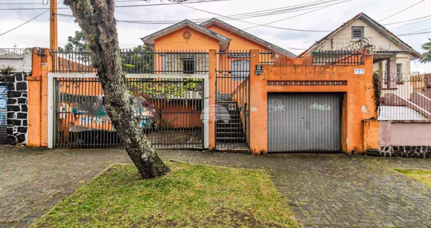 Casa para alugar na Rua Lysimaco Ferreira da Costa, 771, Centro Cívico, Curitiba