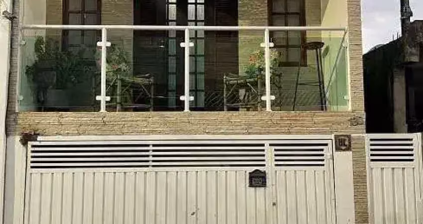 Sobrado com 3 dormitórios à venda, 500 m² por R$ 700.000,00 - Jardim Tupã - Barueri/SP