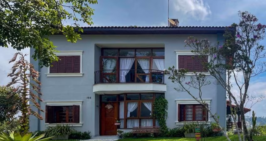 Casa com 4 dormitórios à venda, 455 m² por R$ 5.500.000,00 - Morada dos Pássaros - Barueri/SP