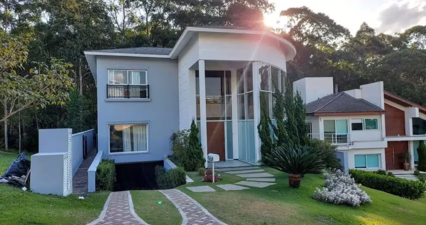 Casa em condomínio fechado com 4 quartos à venda na Rua Nimes, Tamboré, Santana de Parnaíba