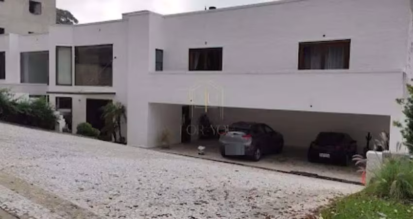 Casa à venda em barueri, alphaville, com 5 quartos, com 1300 m², tamboré um