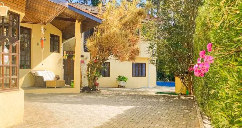 Casa com 3 dormitórios à venda, 184 m² por R$ 1.800.000,00 - São Fernando Residência - Barueri/SP