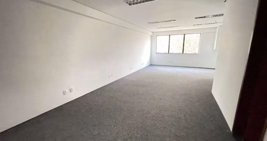 Sala de 44 m² - Alphaville - Santana de Parnaíba/SP