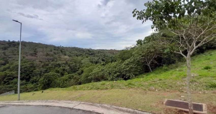 Terreno de 682m²  - Quintas do Ingaí - Santana de Parnaíba/SP