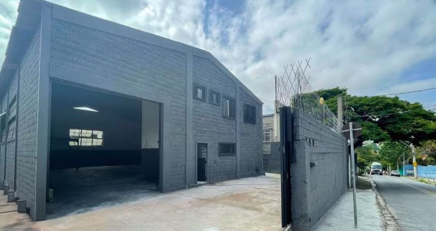 Galpão para alugar, 565 m² por R$ 8.015,00/mês - Chácaras Marco - Barueri/SP