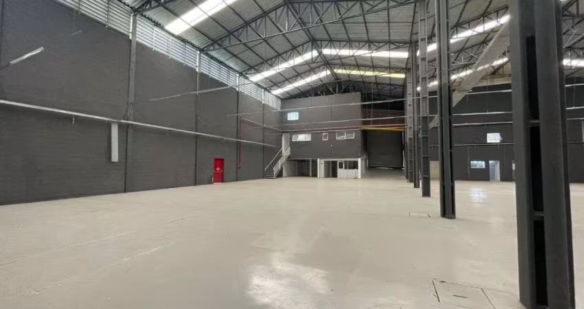 Galpão para alugar, 1642 m² por R$ 32.450/mês - Chácaras São Luís - Santana de Parnaíba/SP