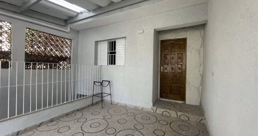 Casa com 3 dormitórios para alugar, 74 m² por R$ 2.825/mês - Jardim dos Camargos - Barueri/SP