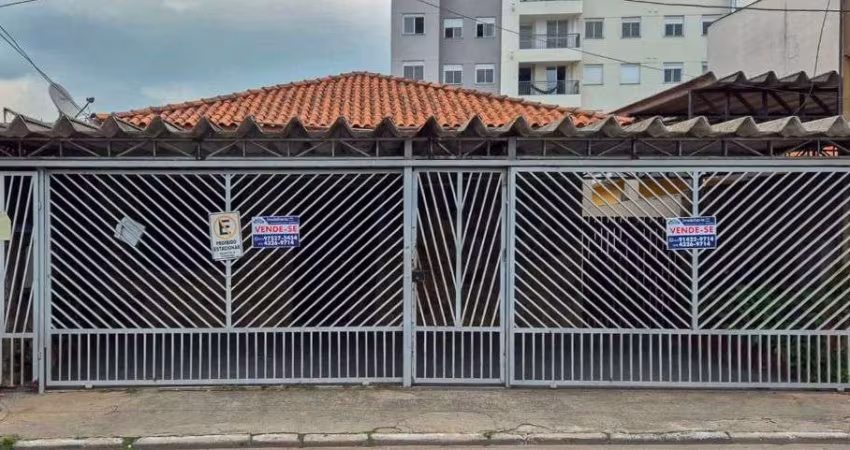 Casa com 5 dormitórios à venda, 218 m² por R$ 1.900.000,00 - Jardim Tupanci - Barueri/SP