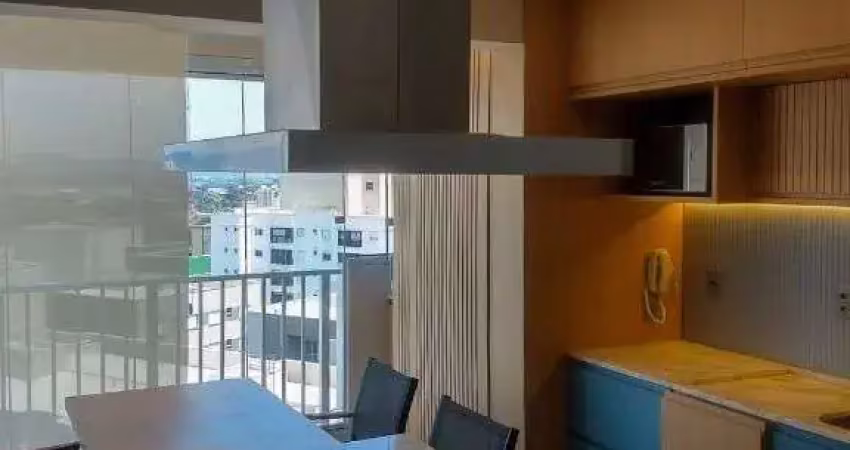 Apartamento com 2 dormitórios para alugar, 70 m² por R$ 6.732/mês - Alphaville - Barueri/SP