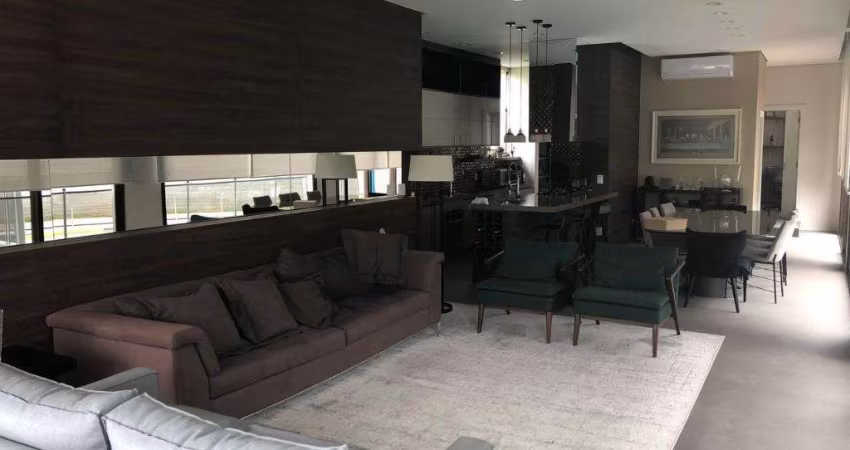 Sobrado com 5 dormitórios à venda, 440 m² por R$ 5.500.000,00 - Tamboré Polo Empresarial - Santana de Parnaíba/SP