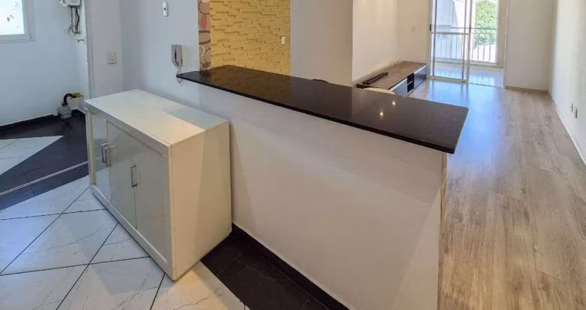 Apartamento com 3 dormitórios para alugar, 80 m² por R$ 4.267,50/mês - Jardim Tupanci - Barueri/SP