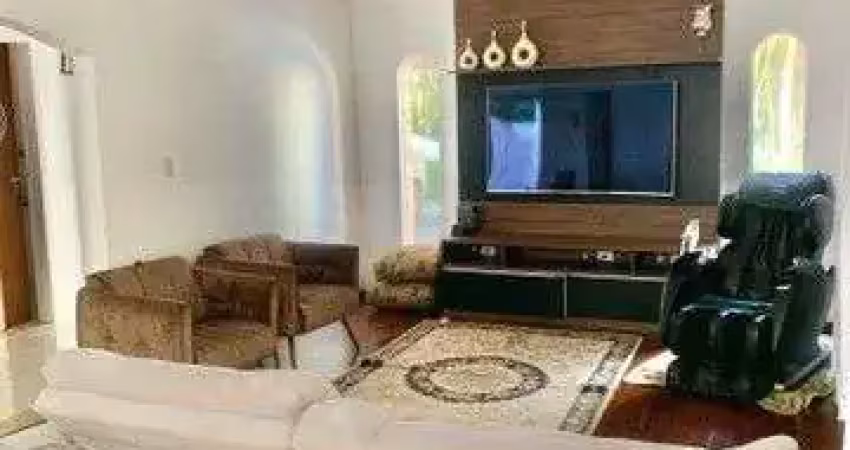 Sobrado com 4 dormitórios à venda, 250 m² por R$ 852.000,00 - Jardim Bolívia - Jandira/SP