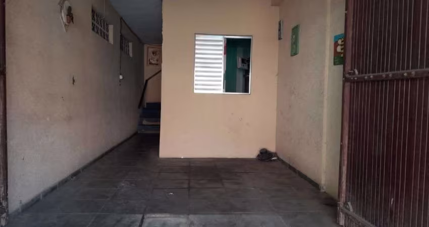 Sobrado com 5 dormitórios à venda, 250 m² por R$ 1.750.000,00 - Condomínio Alphaview - Barueri/SP