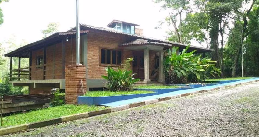 Casa com 3 dormitórios à venda, 400 m² por R$ 1.272.000,00 - Jardim São João - Jandira/SP