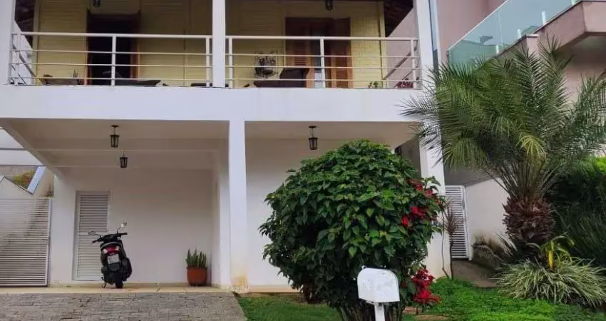 Casa com 2 dormitórios à venda, 181 m² por R$ 1.200.000,00 - Suru - Santana de Parnaíba/SP