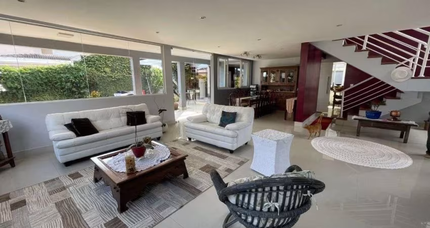 Casa com 4 dormitórios à venda, 406 m² por R$ 3.000.000,00 - Residencial Morada dos Lagos - Barueri/SP