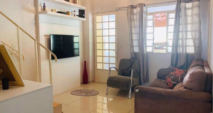 Sobrado com 2 dormitórios à venda, 65 m² por R$ 440.000,00 - Jardim Regina Alice - Barueri/SP