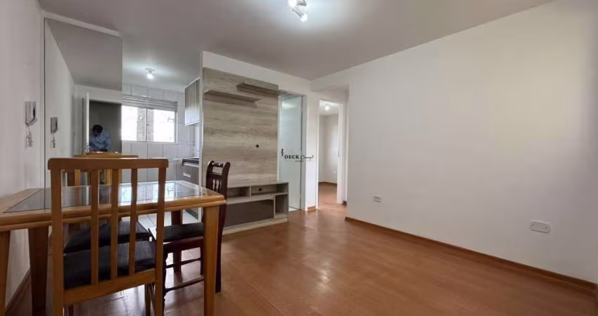 Apartamento semi-mobiliado com garagem coberta  em Santa Cândida, Curitiba - Villagio Trieste - Venda