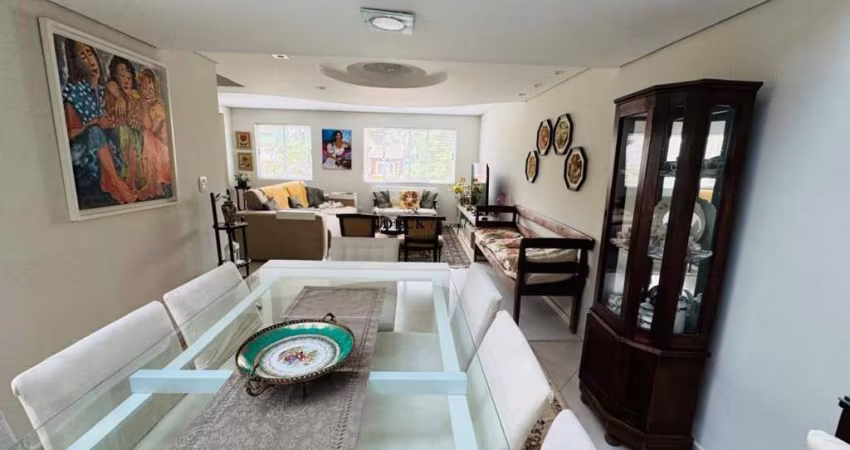 Sobrado no bairro Ahú com 188m², 3 dormitórios ( sendo 1 suíte ) e 3 vagas - Ahú - Curitiba - PR
