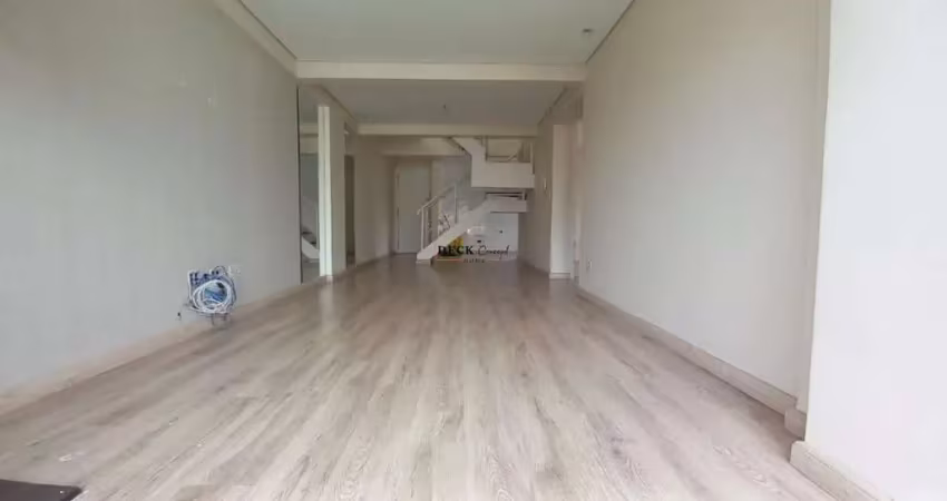 Cobertura com 3 dormitórios sendo duas suítes com  2 vagas de garagem  à venda no Juvevê em Curitiba - PR