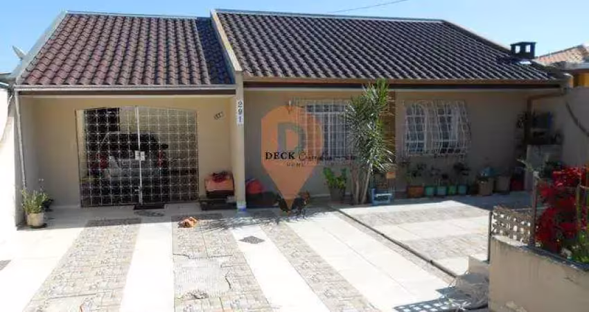 Casa no bairro tingui com 170m² construidos sendo uma casa principal com  120m²,  e uma casa nos fundos com 50m²