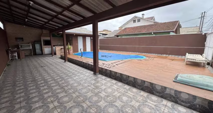 Casa com piscina em Colombo com 480m², 3 casas no terreno e 6 vagas - Paloma - Colombo - PR
