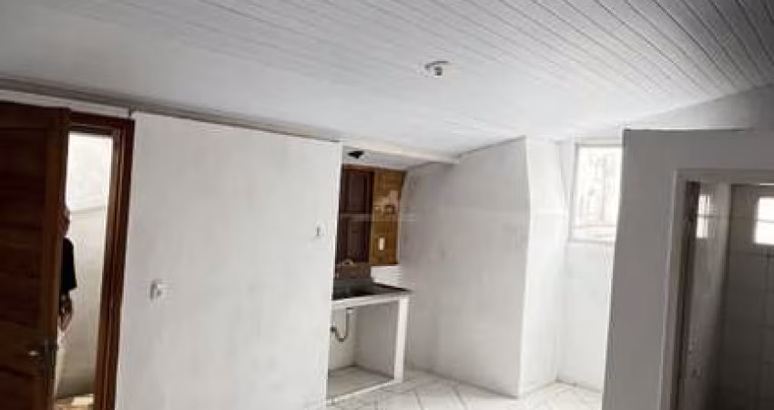 Kitnet para Locação Anual no bairro Municípios em Balneário Camboriú, 1 quarto, Sem Mobília, 30 m² privativos,
