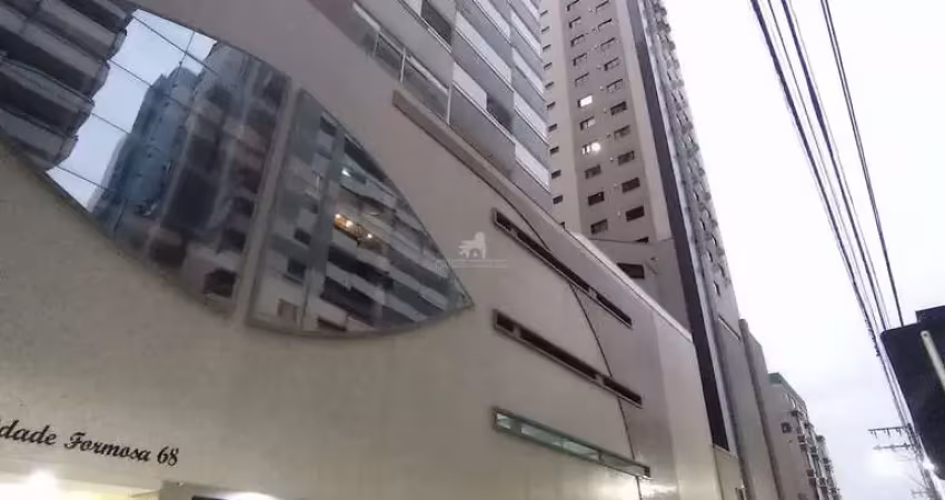 Apto com 5 quartos na quadra do mar, 2 vagas no centro-norte de bc