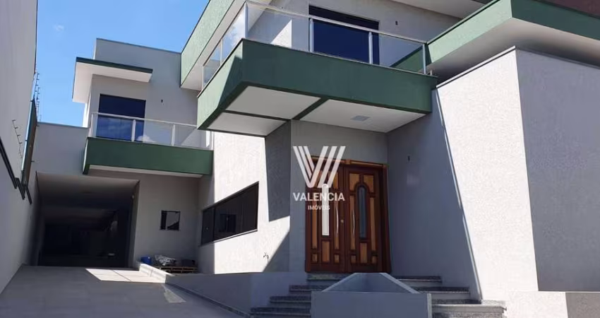 Casa de Rua | 3 Dorms | 520m² priv | 12 vagas | Aristocrata - SJP/PR