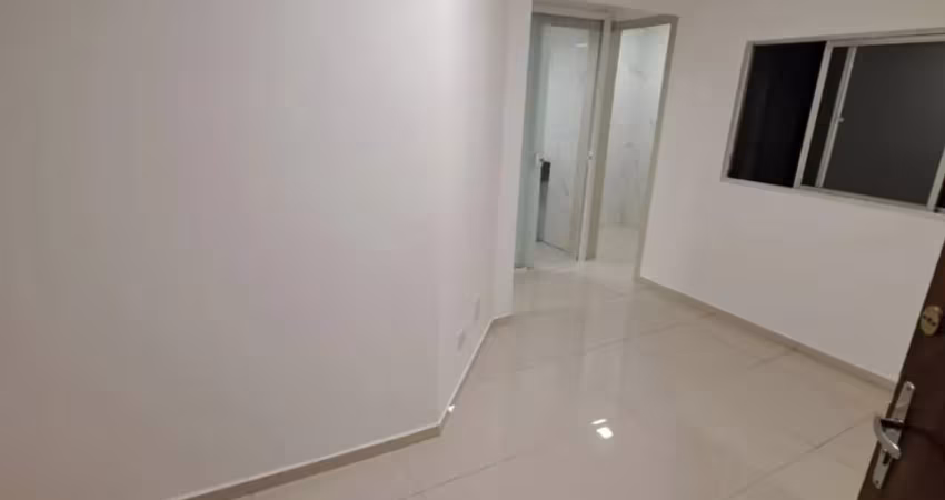 Ed. Charlie Chaplin | 1 Dorm | Studio | 22m² Priv | Centro/PR