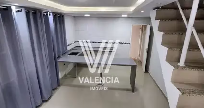 Sobrado | 3 dormitórios | 70m²privativos | sítio cercado