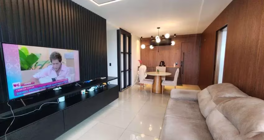 Apartamento a Venda em Ponta do Farol - 2 quartos - Vista Lagoa - Andar Alto