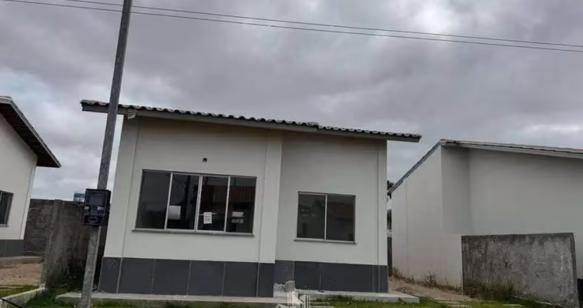 Vende-se Chave de Casa no Cond. St Estevan II - Laranjal - 2 quartos - Nascente
